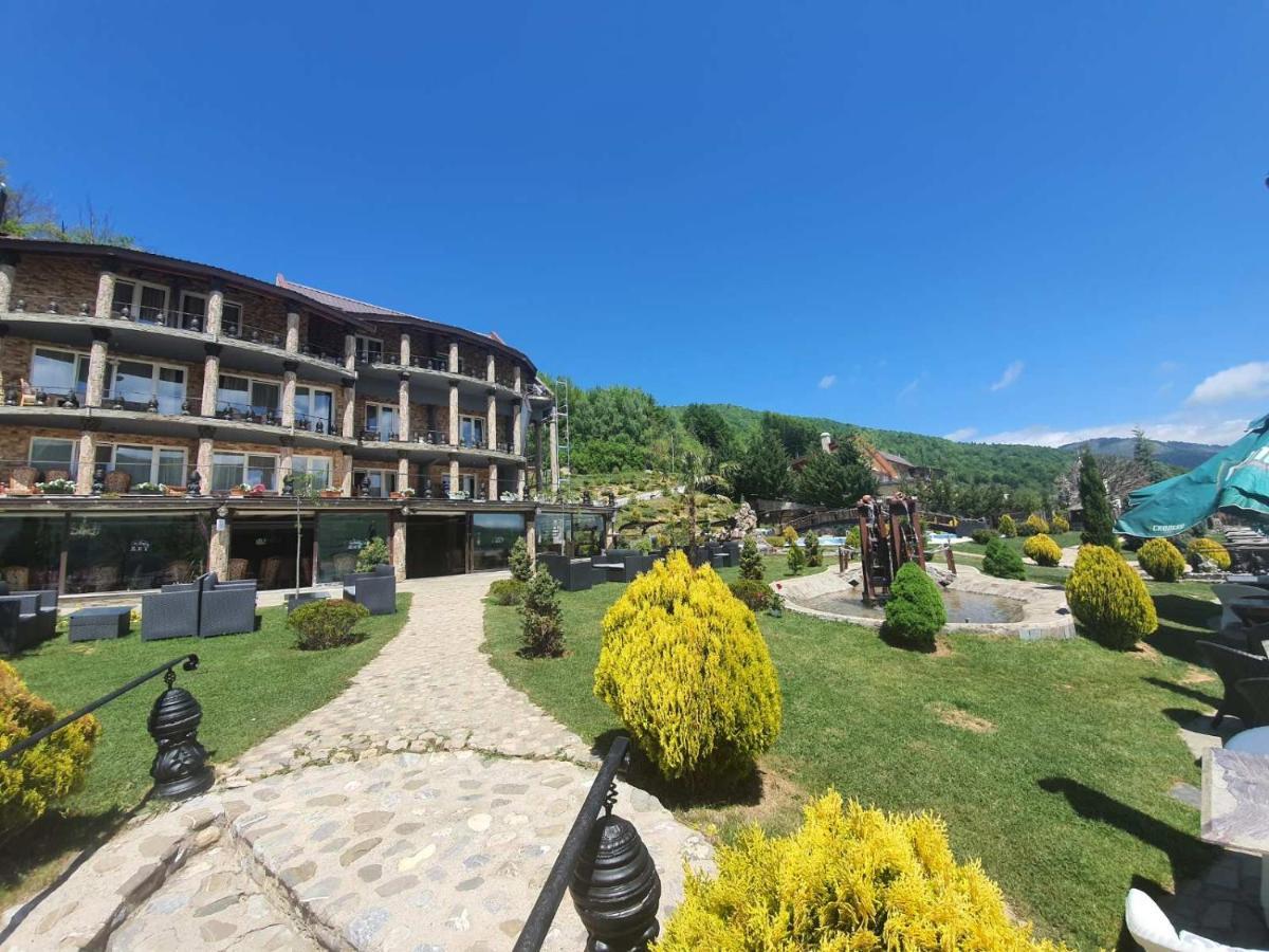 Rey Hotel Μαύροβο Εξωτερικό φωτογραφία