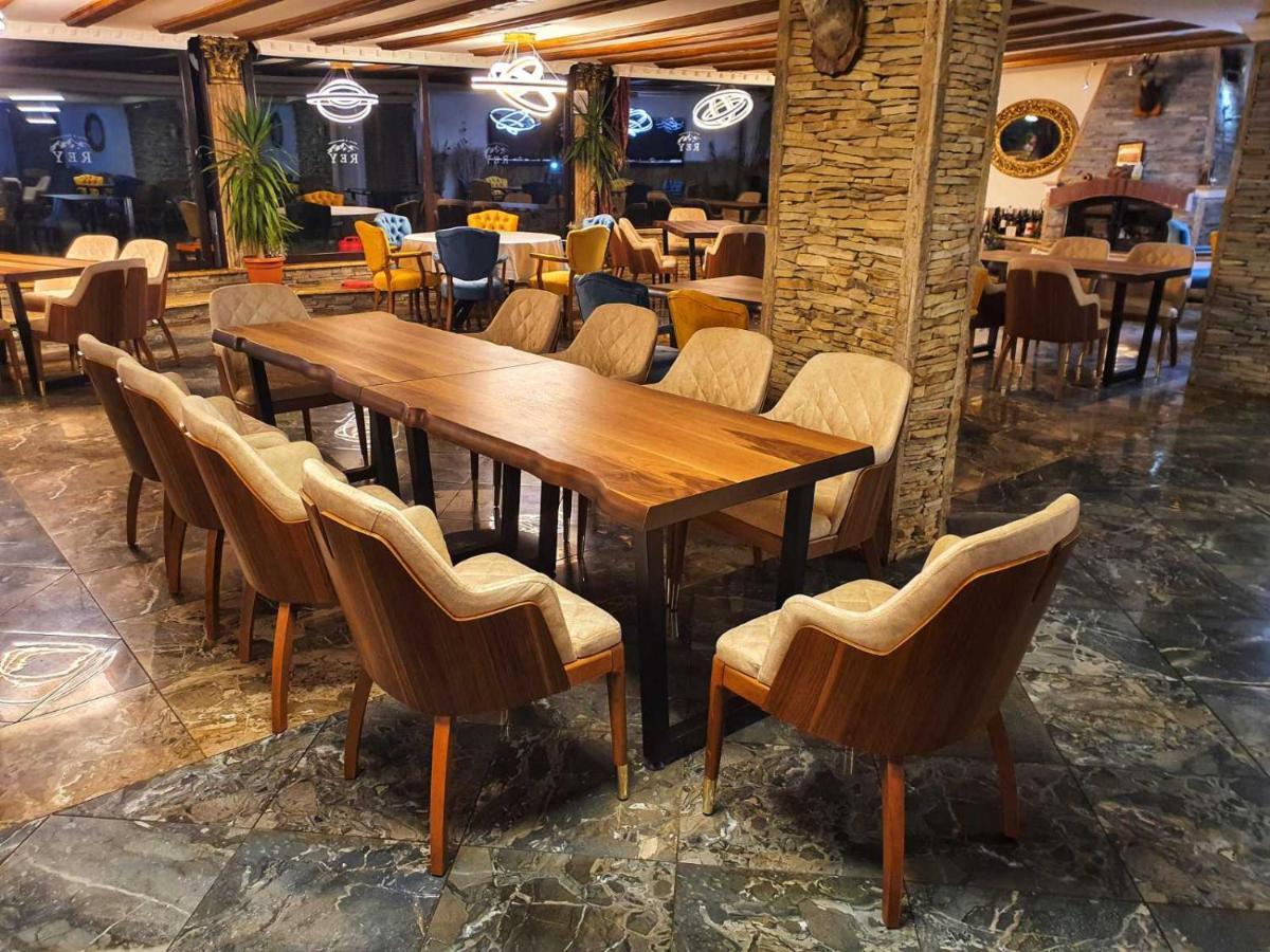 Rey Hotel Μαύροβο Εξωτερικό φωτογραφία
