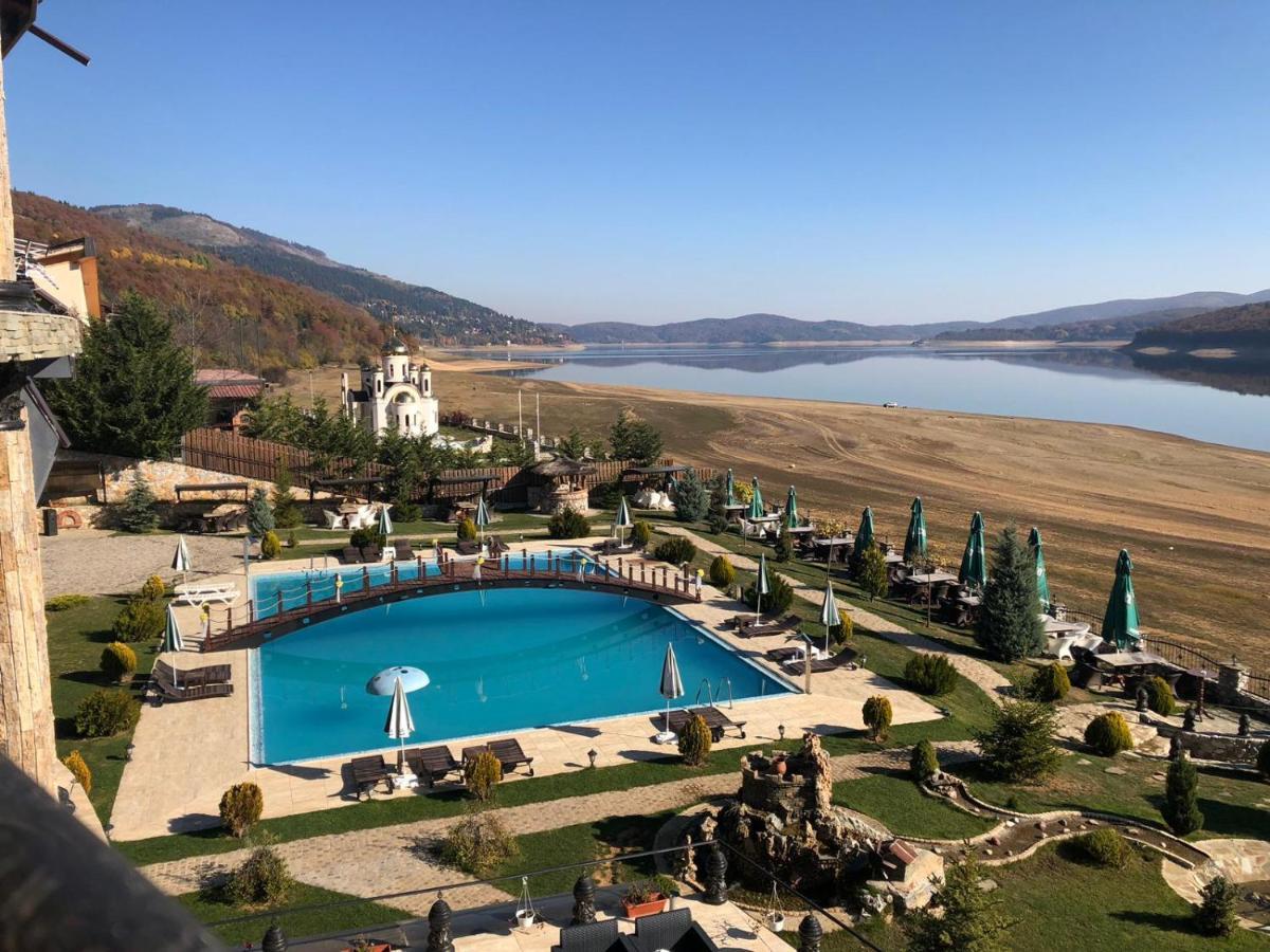 Rey Hotel Μαύροβο Εξωτερικό φωτογραφία